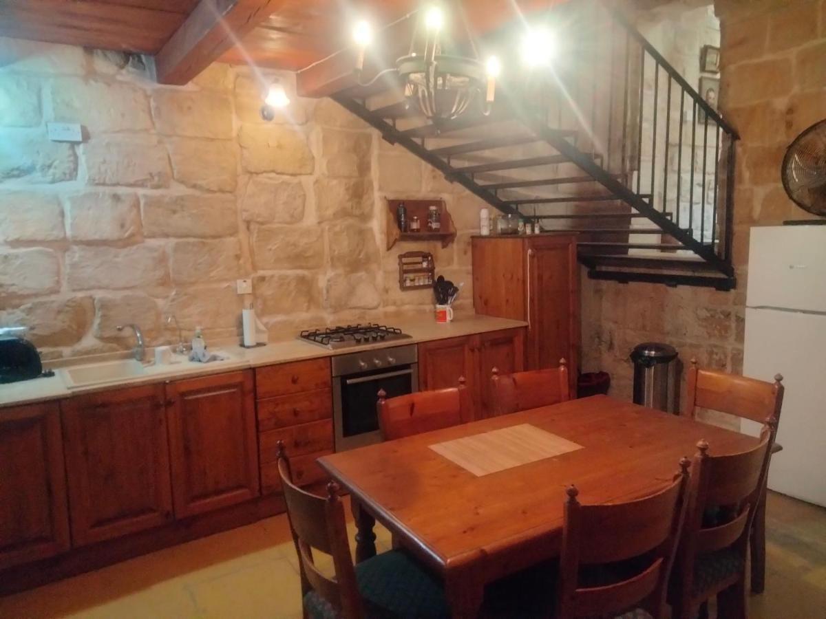 Charming 17Th Cent House Of Character In The Famous 3 Cities, Right Next To Valletta Cospicua Extérieur photo