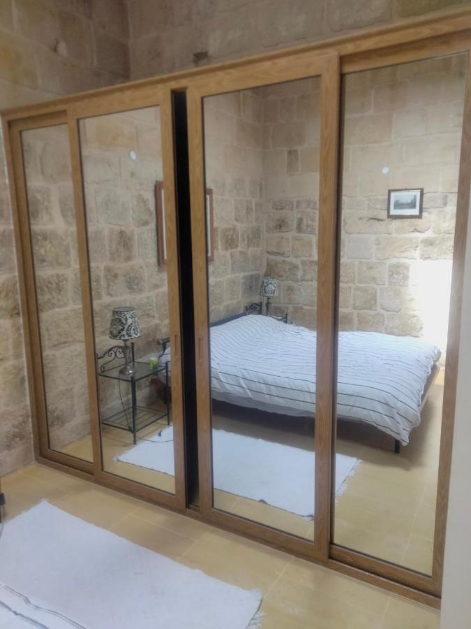 Charming 17Th Cent House Of Character In The Famous 3 Cities, Right Next To Valletta Cospicua Extérieur photo