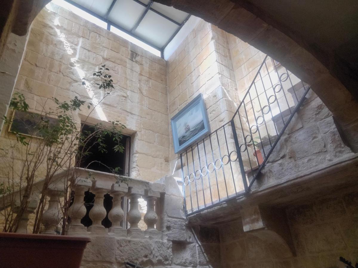 Charming 17Th Cent House Of Character In The Famous 3 Cities, Right Next To Valletta Cospicua Extérieur photo