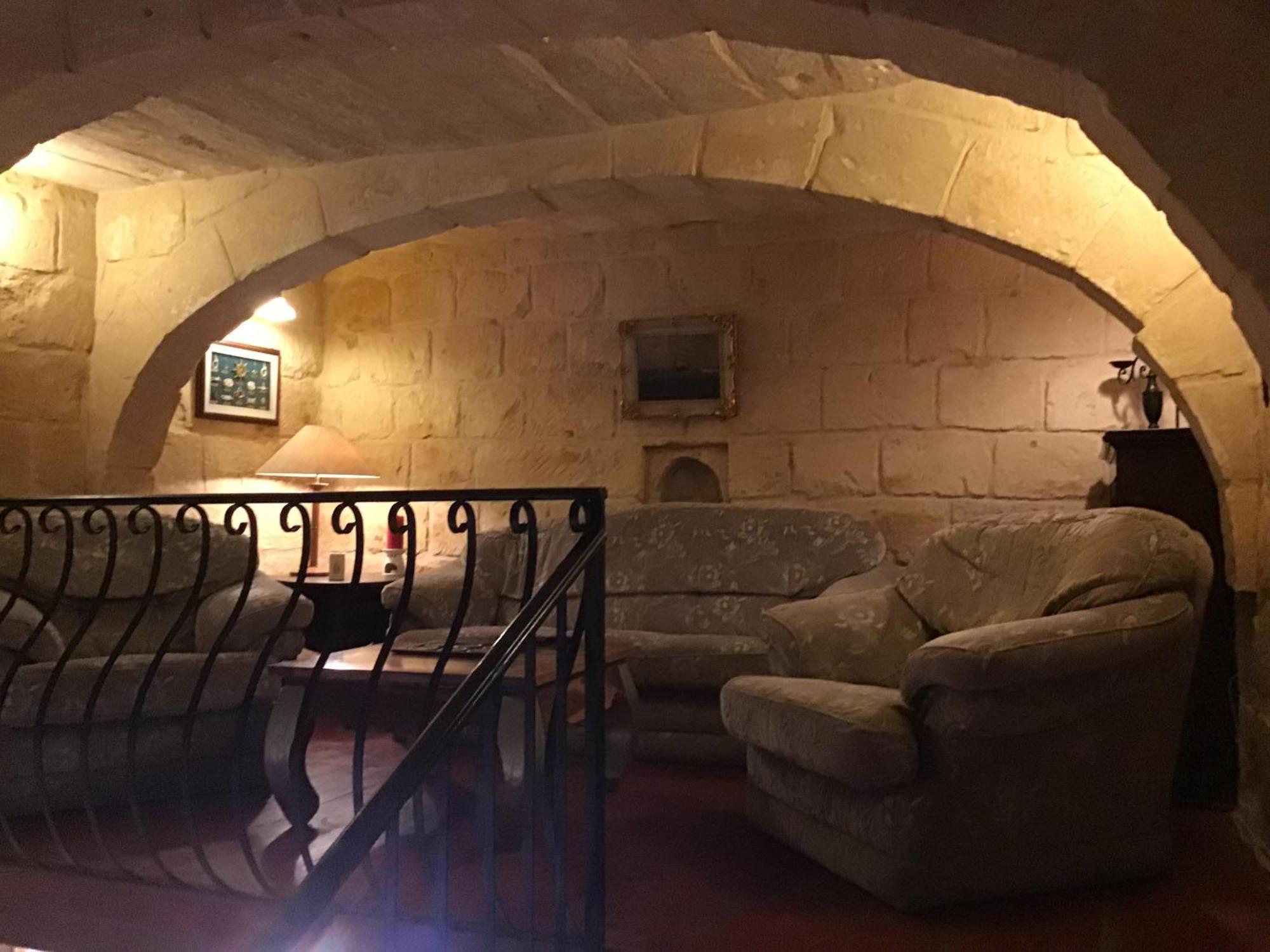 Charming 17Th Cent House Of Character In The Famous 3 Cities, Right Next To Valletta Cospicua Extérieur photo